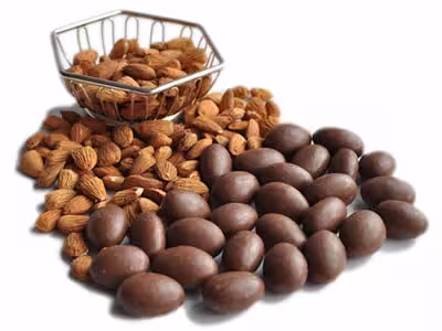 Almendra Cubierta de Chocolate Leche al 34%